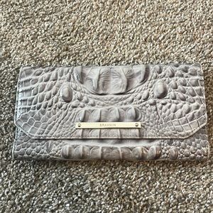 Brahmin Dove Melbourne Wallet